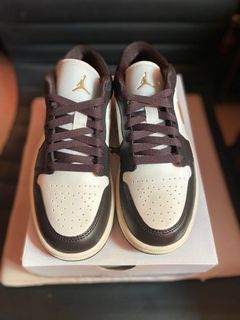 (Category: ) located in . Submitted by 80sneaks (Listing ID 1265250157, Image 1). Description: .