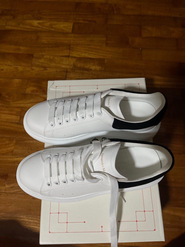 Alexander mcqueen discount trainers laces