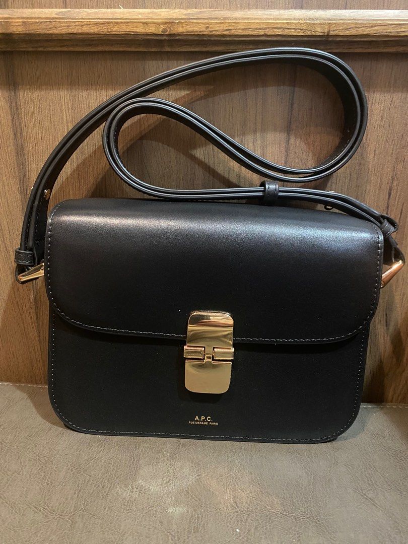 Apc lea bag 2025