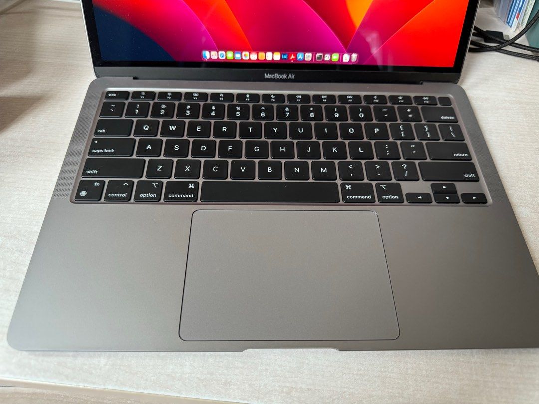 Apple M1 MacBook Air 8/256 (Apple Care +), 電腦＆科技, 手提電腦