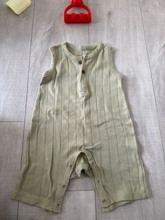 (Category: ) located in . Submitted by maipang (Listing ID 1265161150, Image 1). Description: .