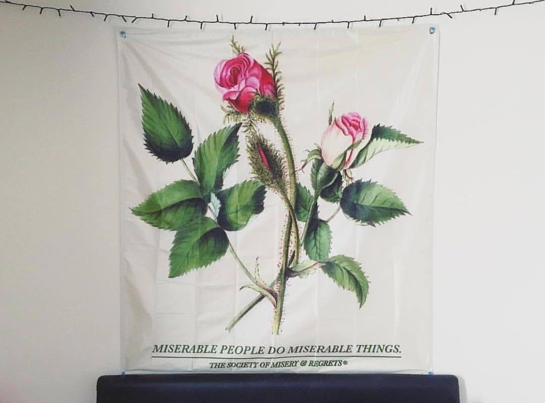 Ball and chain co tapestry hotsell