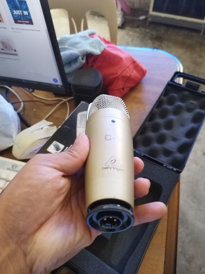 Behringer Condenser mic (Category: Microphones) located in Daet. Submitted by fryzoneshop (Listing ID 1265269359, Image 2). Description: behringer condenser mic C1 MOD :flash MOP : GCASH BDO BPI MAYA.