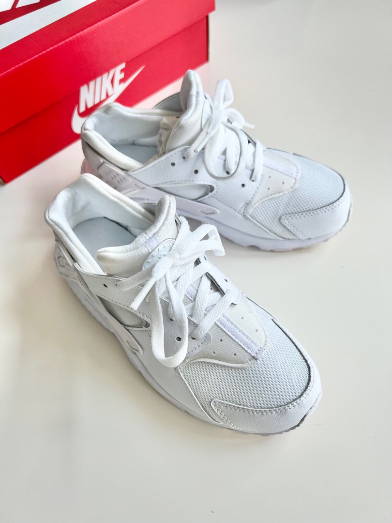 All white youth shoes store
