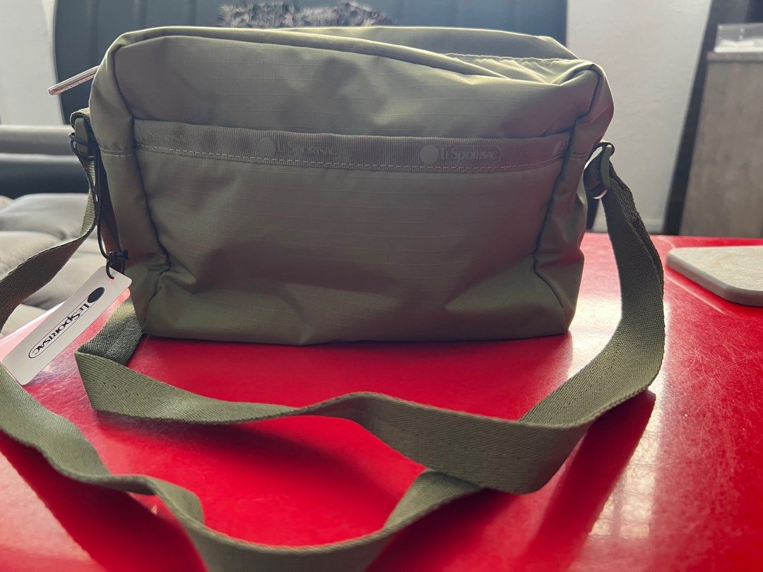 Brand New Authentic LeSportSac Olive Daniella Crossbody Bag