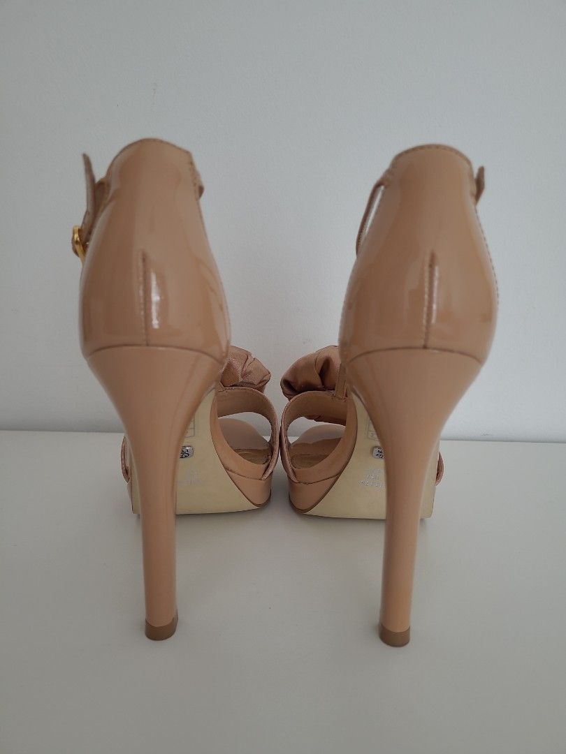 Buffalo high heels nude shop