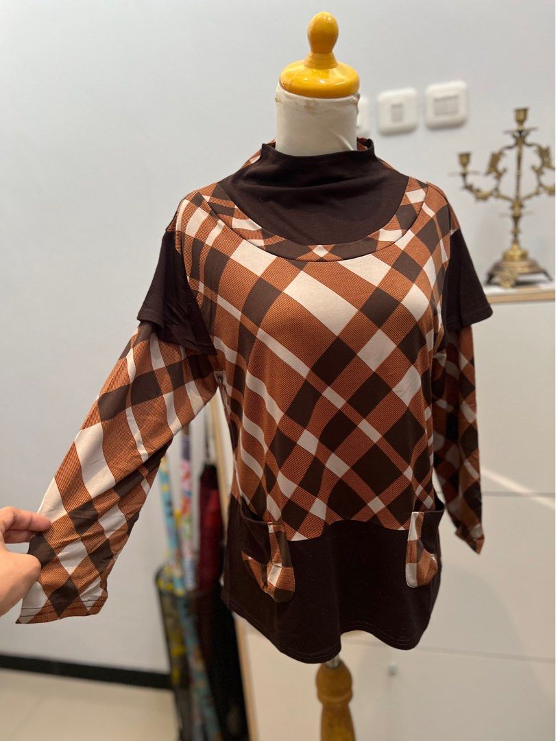 Burberry spandex top