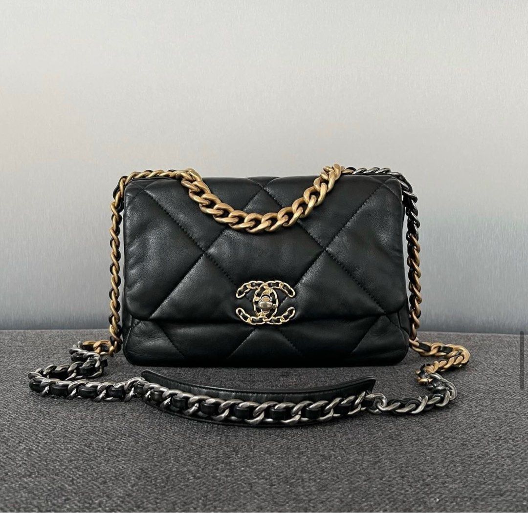 Chanel shop c19 price
