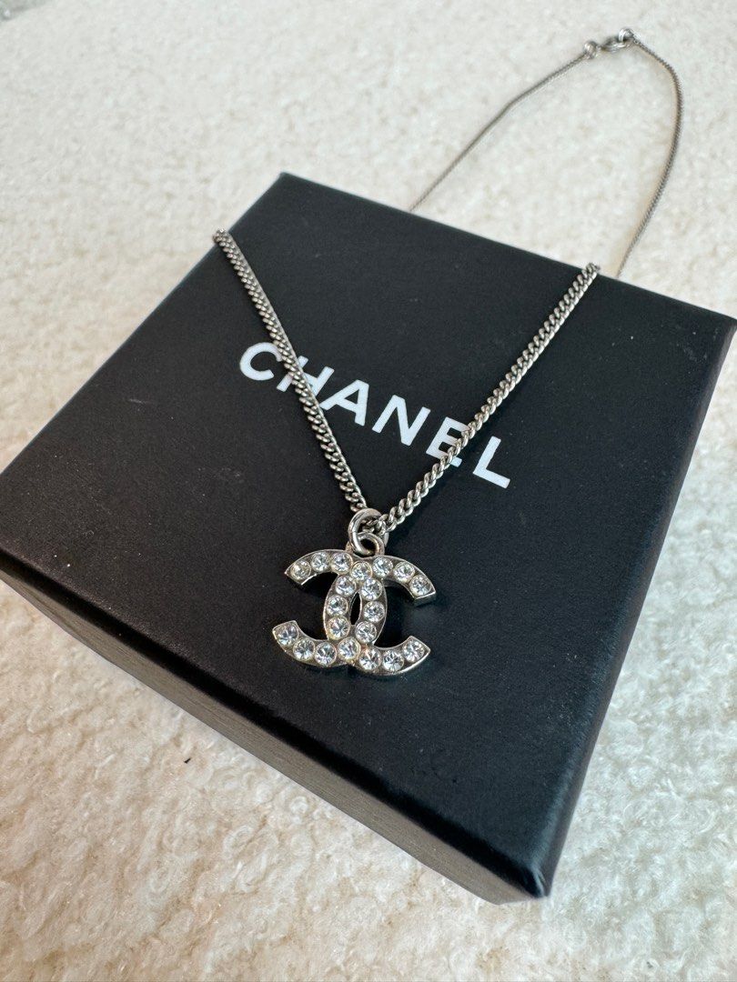 Chanel Classic Necklace, Luxury, Accessories on Carousell