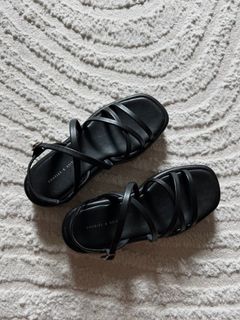 （分類：）位於 。 由 fionni 提交（商品編號 1265182675，圖片 1）。簡介： 。