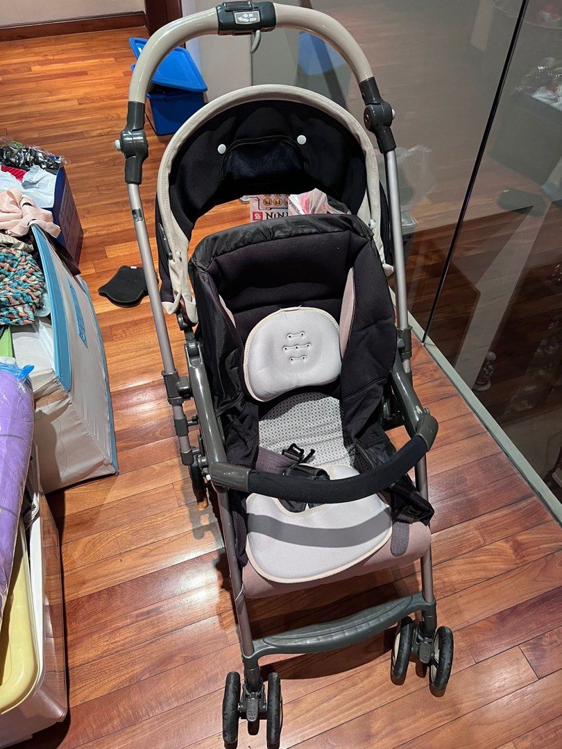 Combi baby pram store