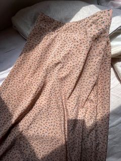 (Category: ) located in . Submitted by zelenthia (Listing ID 1265163611, Image 1). Description: .