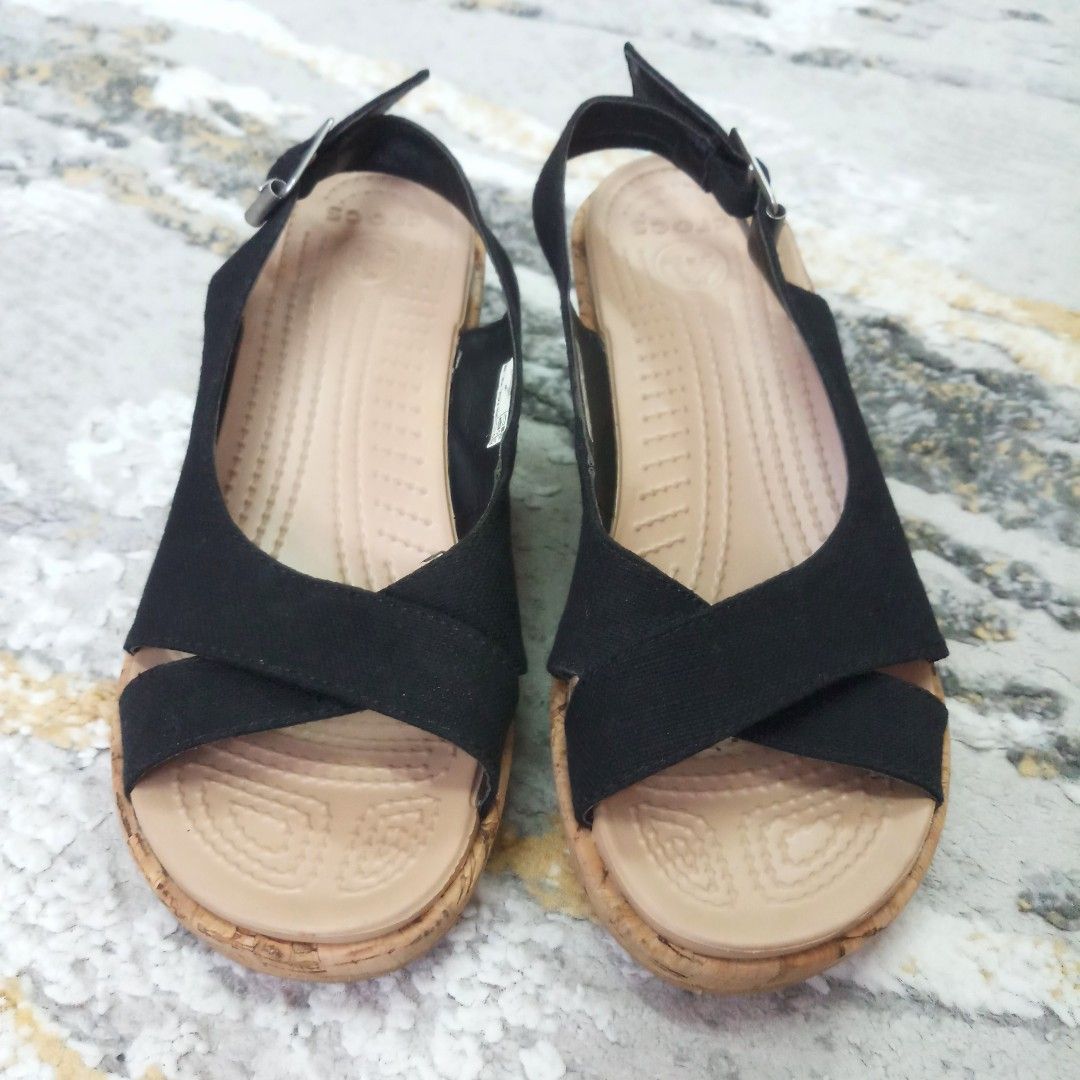 Crocs a hot sale leigh cork wedge