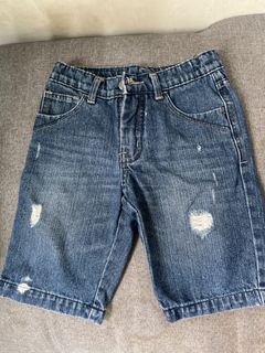 (Category: ) located in . Submitted by basilea (Listing ID 1265214602, Image 1). Description: .