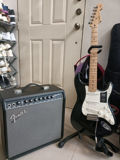 Fender Stratocaster Player Electric Guitar + Amp