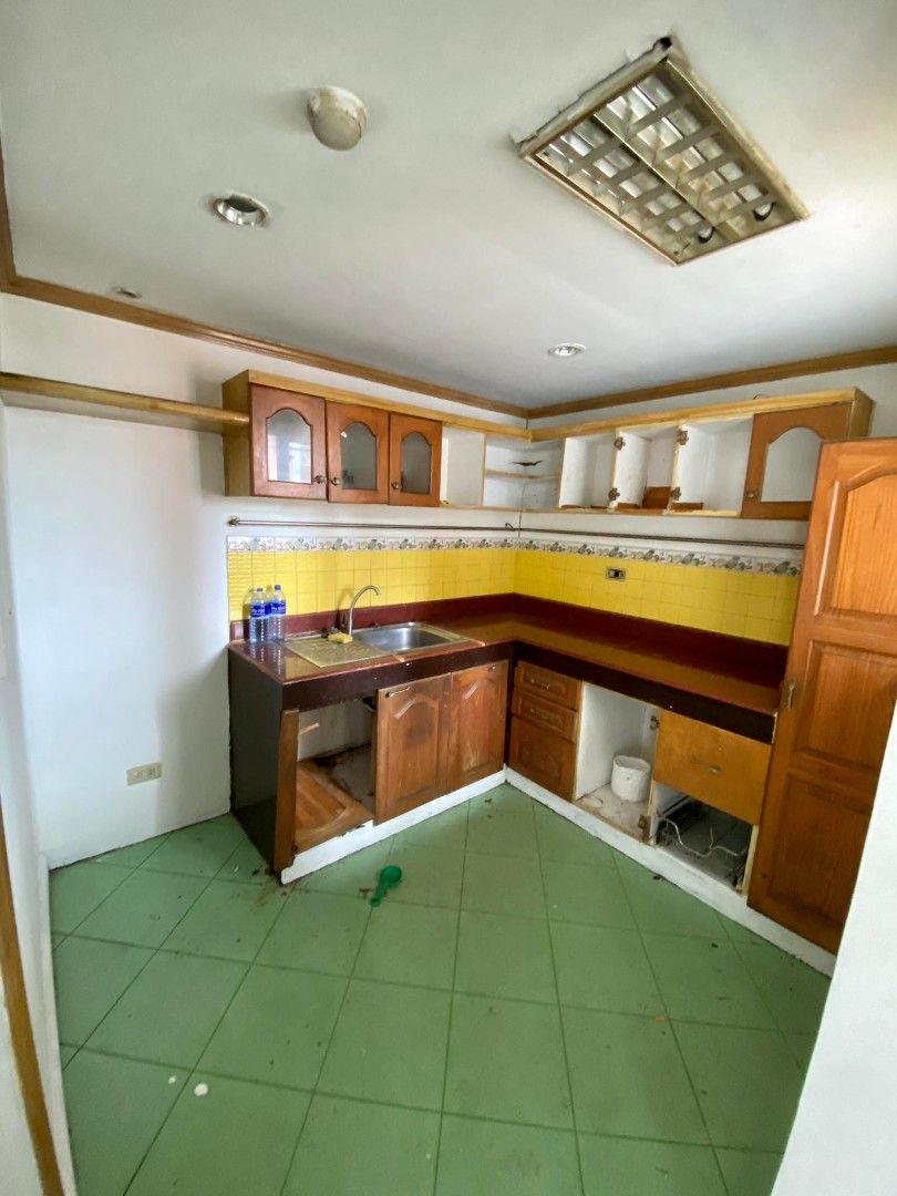 FOR RENT FOR SALE UNIT GREENHILLS GARDEN SQUARE 2BEDROOM CONDOMINIUM