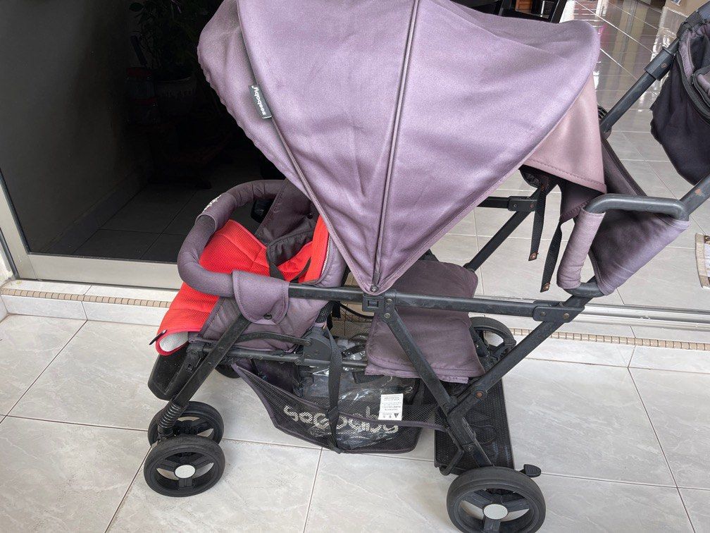 Free Double Stroller Babies Kids Going Out Strollers on
