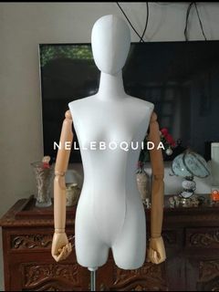 French Pinnable Mannequin