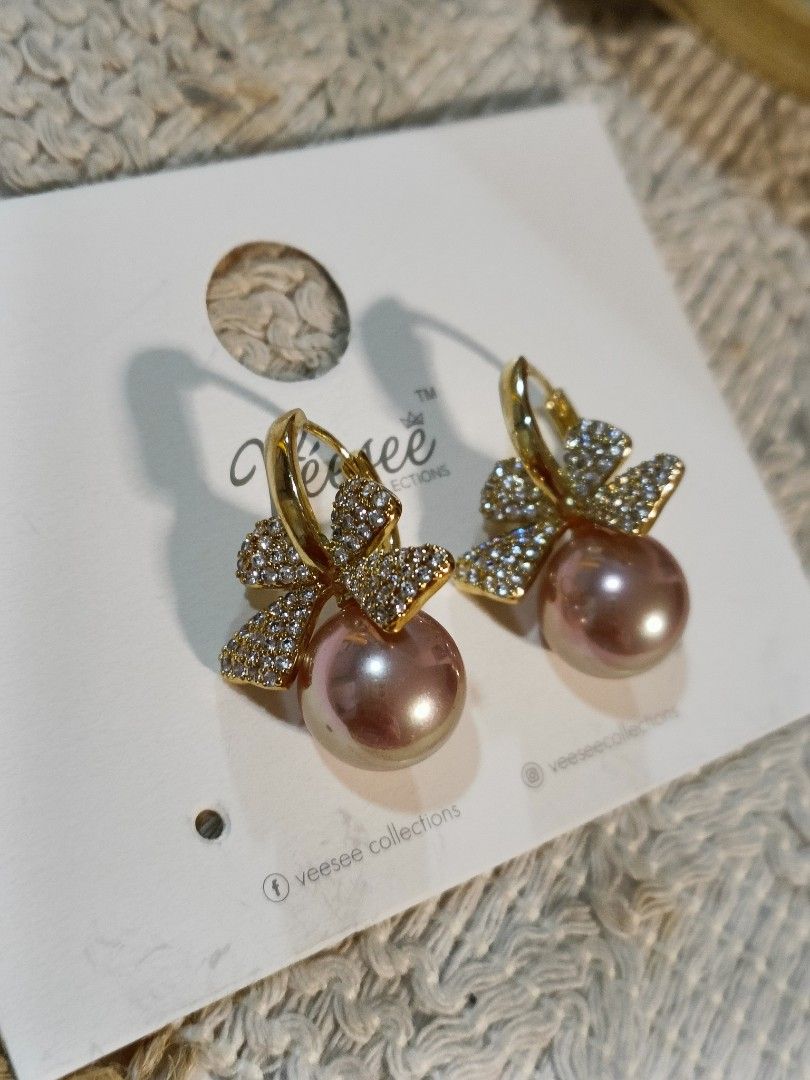Hypoallergenic online pearl earrings