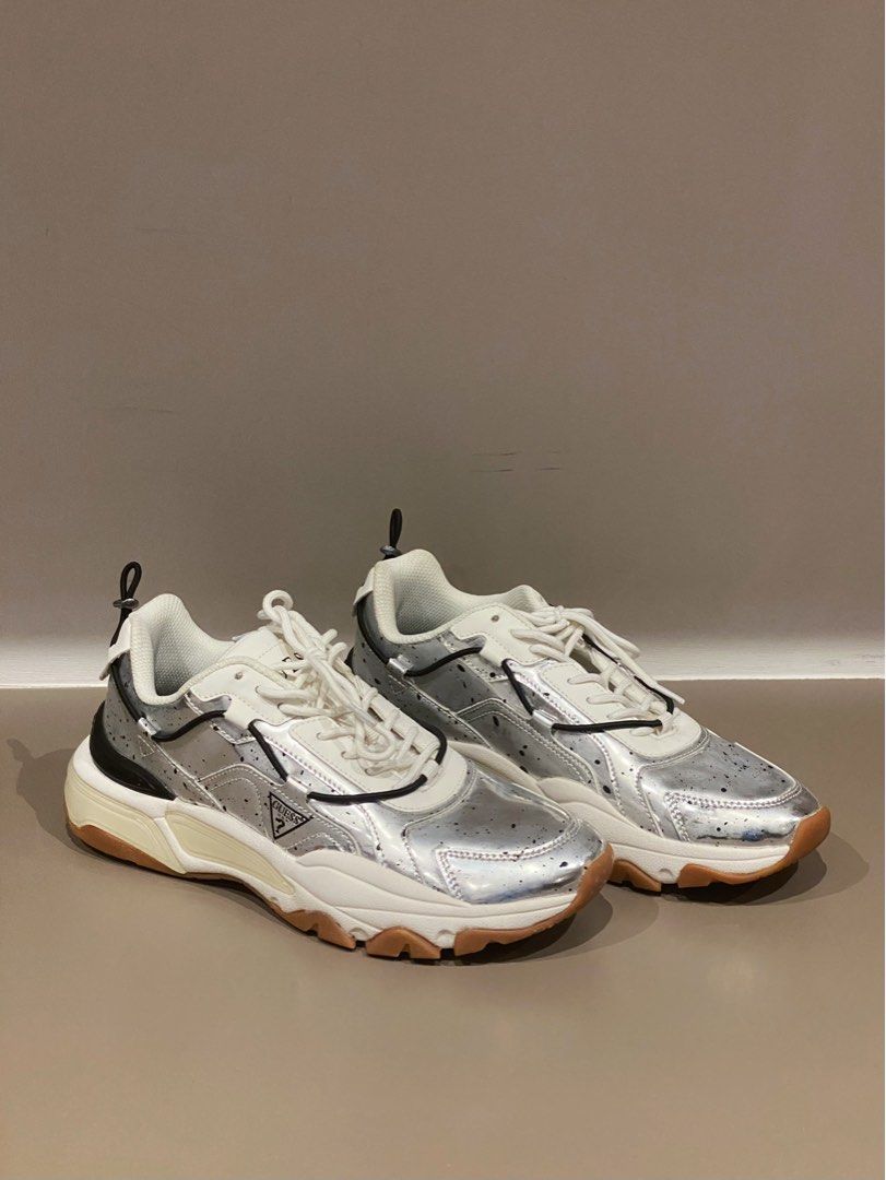Guess store silver shoes