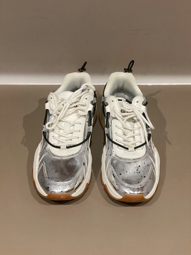 Guess 2024 silver shoes