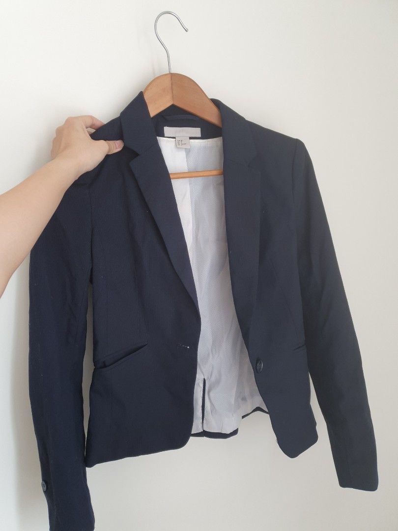H M Ladies navy blazer UK6