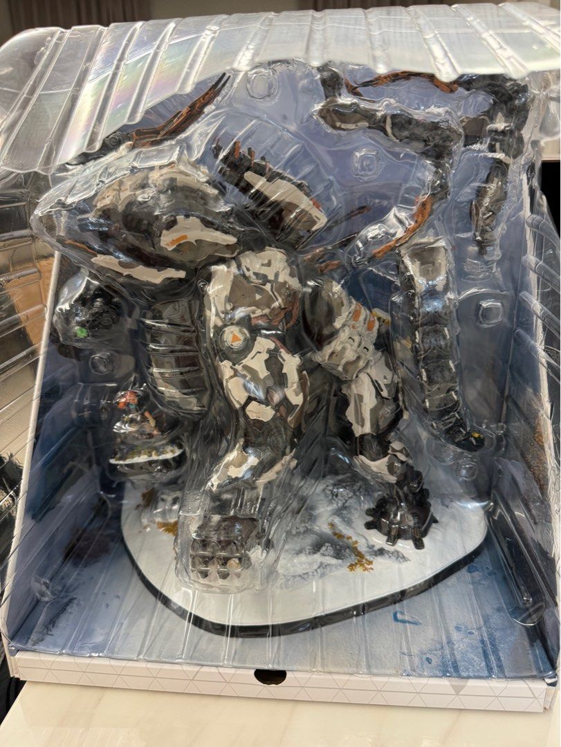 Figurine Horizon Forbidden West – Aloy Et Tremortusk édition Collector Sony