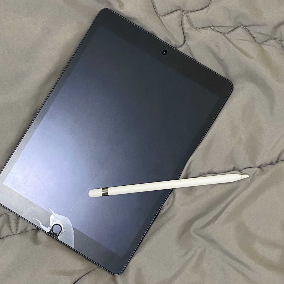 iPad(第7世代) 32GB Space gray+Apple pencil
