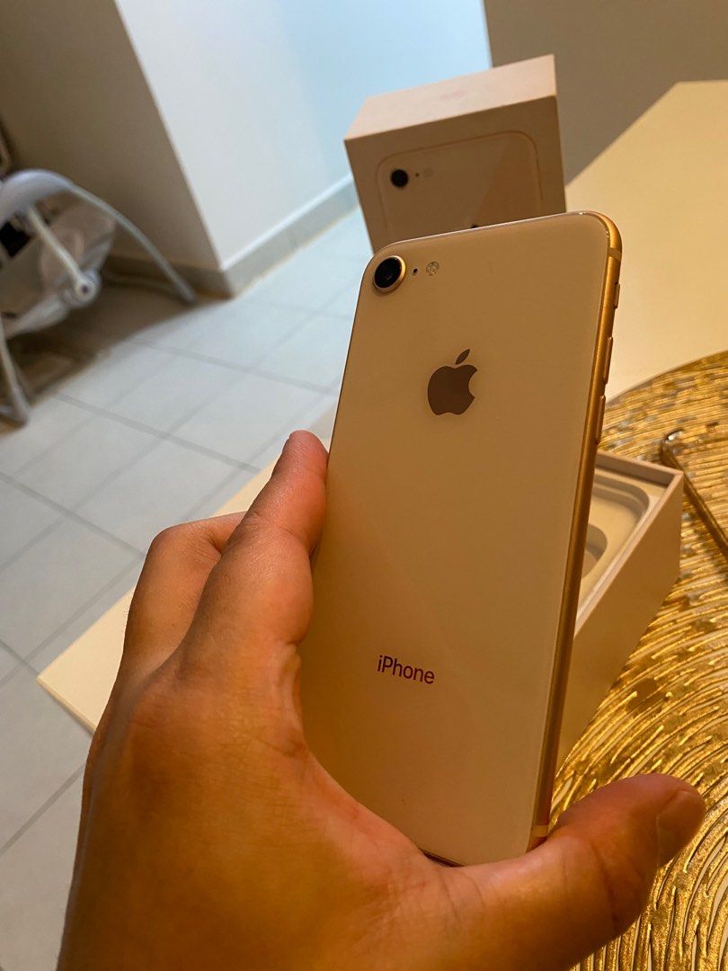 iphone8 64GB gold iphone8 64gb ゴールド Apple - iPhone8 本体