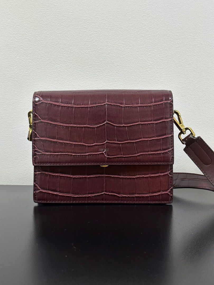 Friday by jw hotsell pei mini flap bag