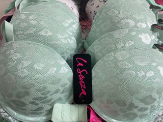（分類：）位於 。 由 prettiesup 提交（商品編號 1265211560，圖片 1）。簡介： 。