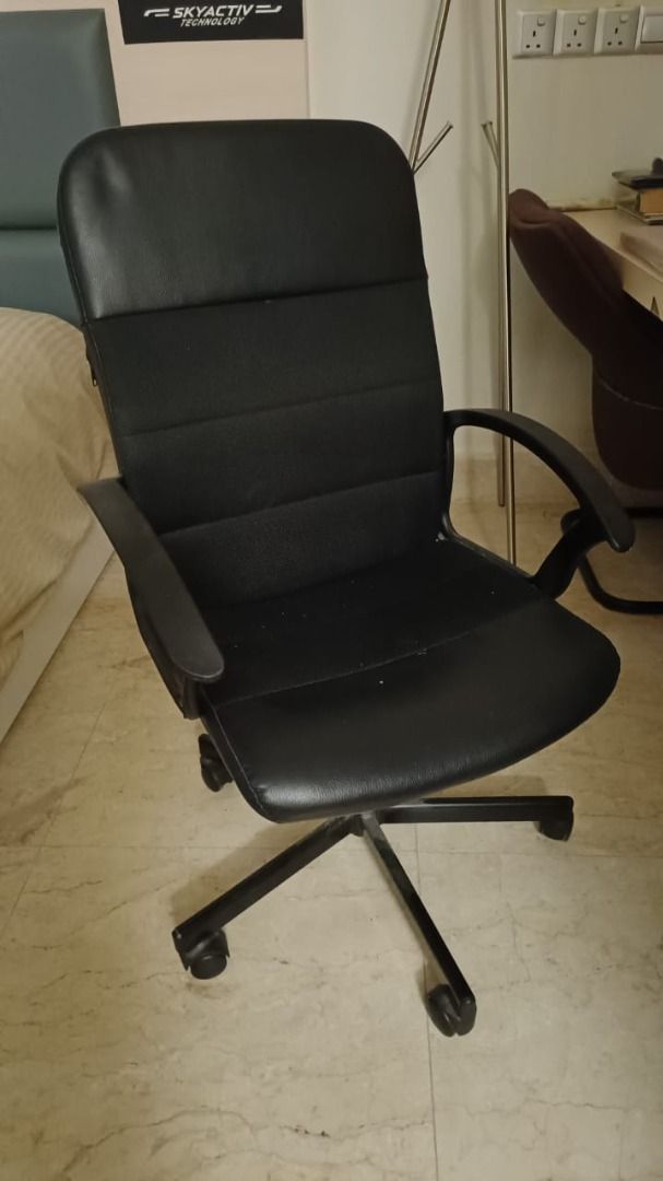 Renberget shop chair wheels