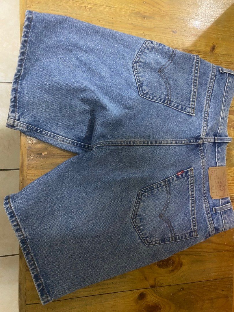Levis short (Category: Shorts) located in Pasay City. Submitted by edecer (Listing ID 1265292286, Image 3). Description: .