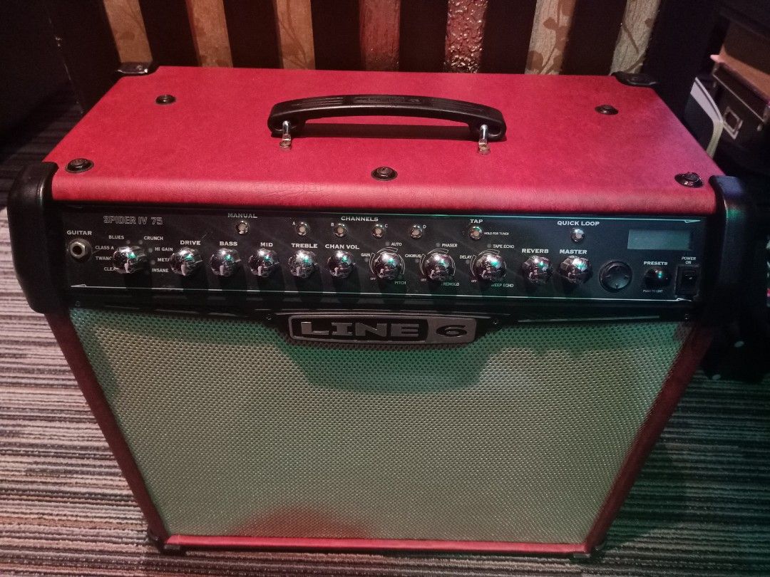 Line 6 Spider IV 75 (Category: Musical Instruments) located in Lucena. Submitted by MattC (Listing ID 1265155176, Image 1). Description: - amp needs internal cleaning (some noises and crackling can be heard occasionally) - modifications done: amp reskin and grille change - 220V - No history of repairs - 1st owner (amp is 9 years old) - box is already badly damaged due to age so no box. RFS: not in use anymore Trade to guitar amps of the same valu