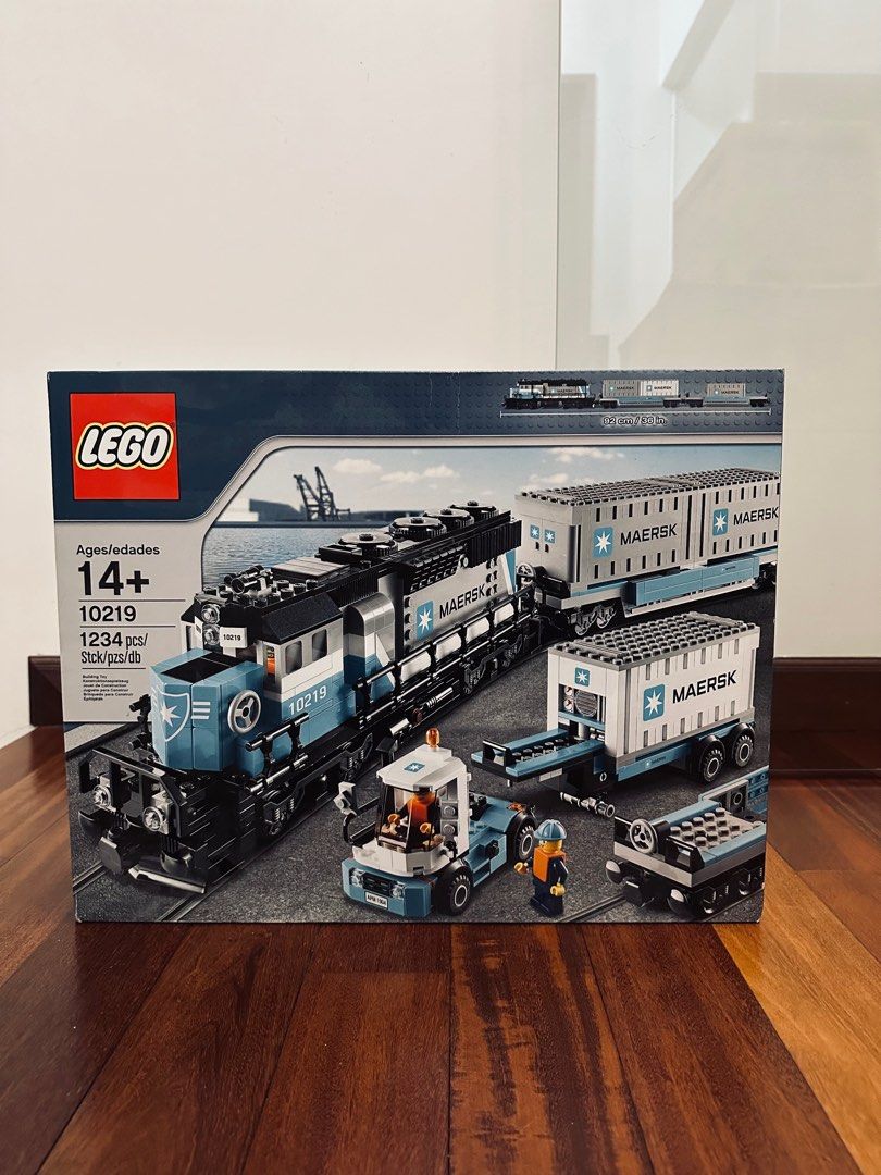 Lego maersk train on sale 10219