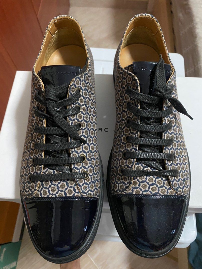 Marc jacobs clearance silver sneakers