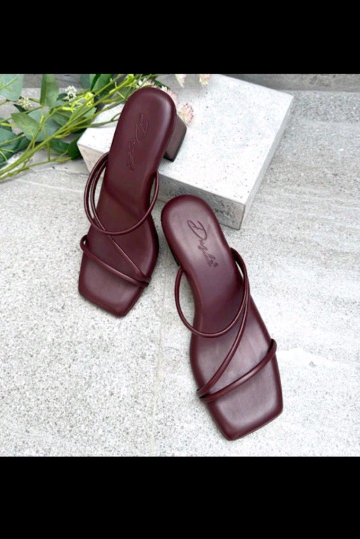 Maroon mules clearance