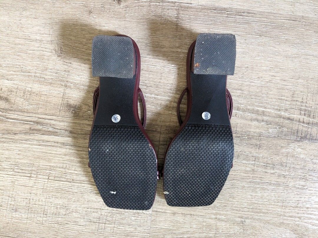 Maroon mules sale