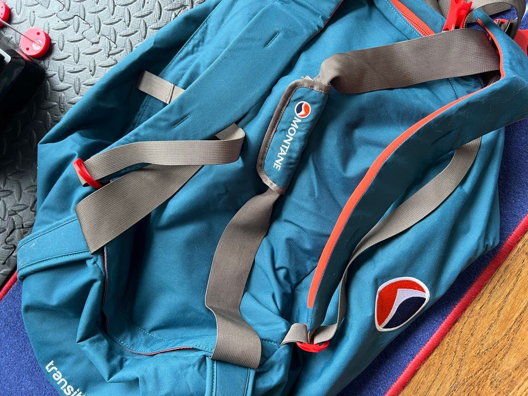 Montane shop duffle bag