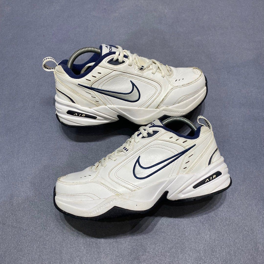 Monarch on sale 5 nike