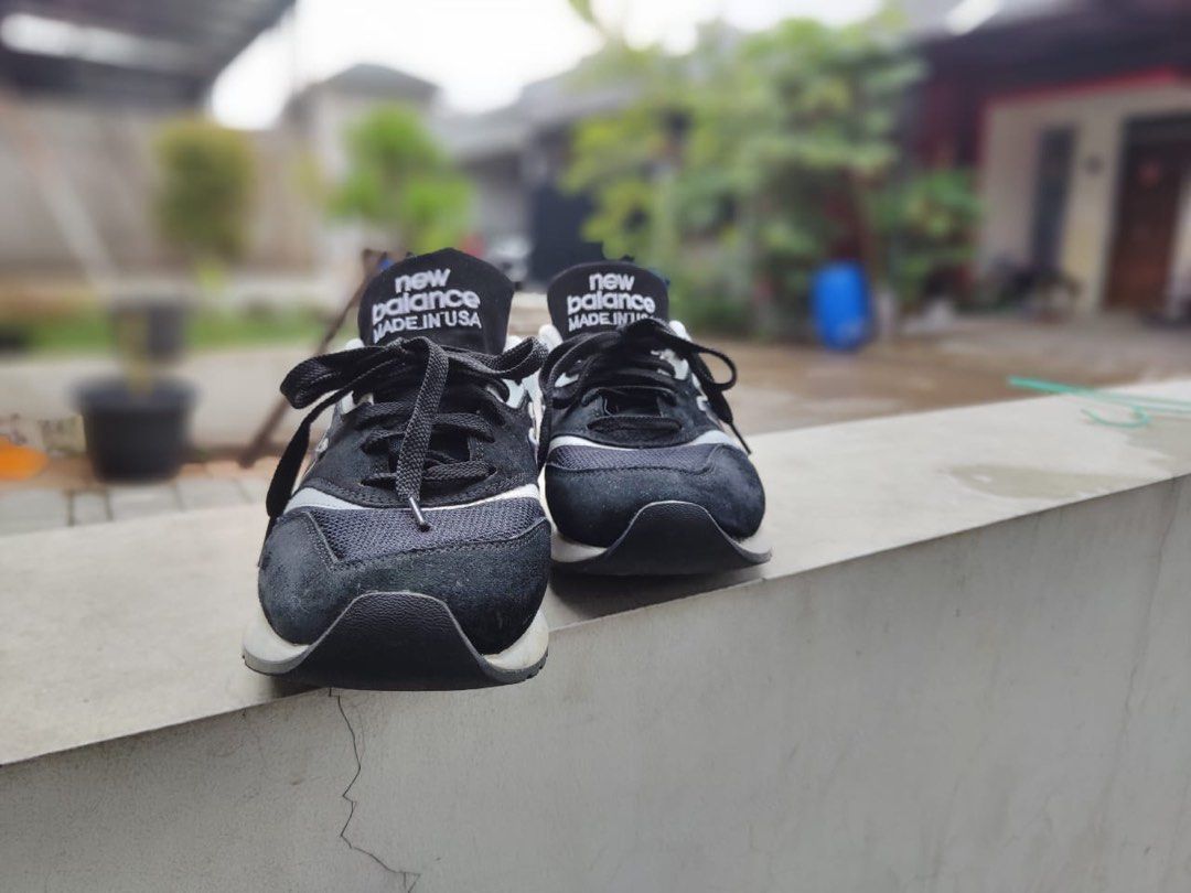 NB 997 Black size 44