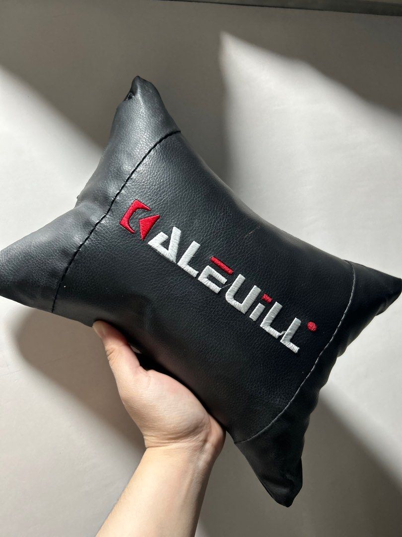 Gaming chair sales replacement cushion