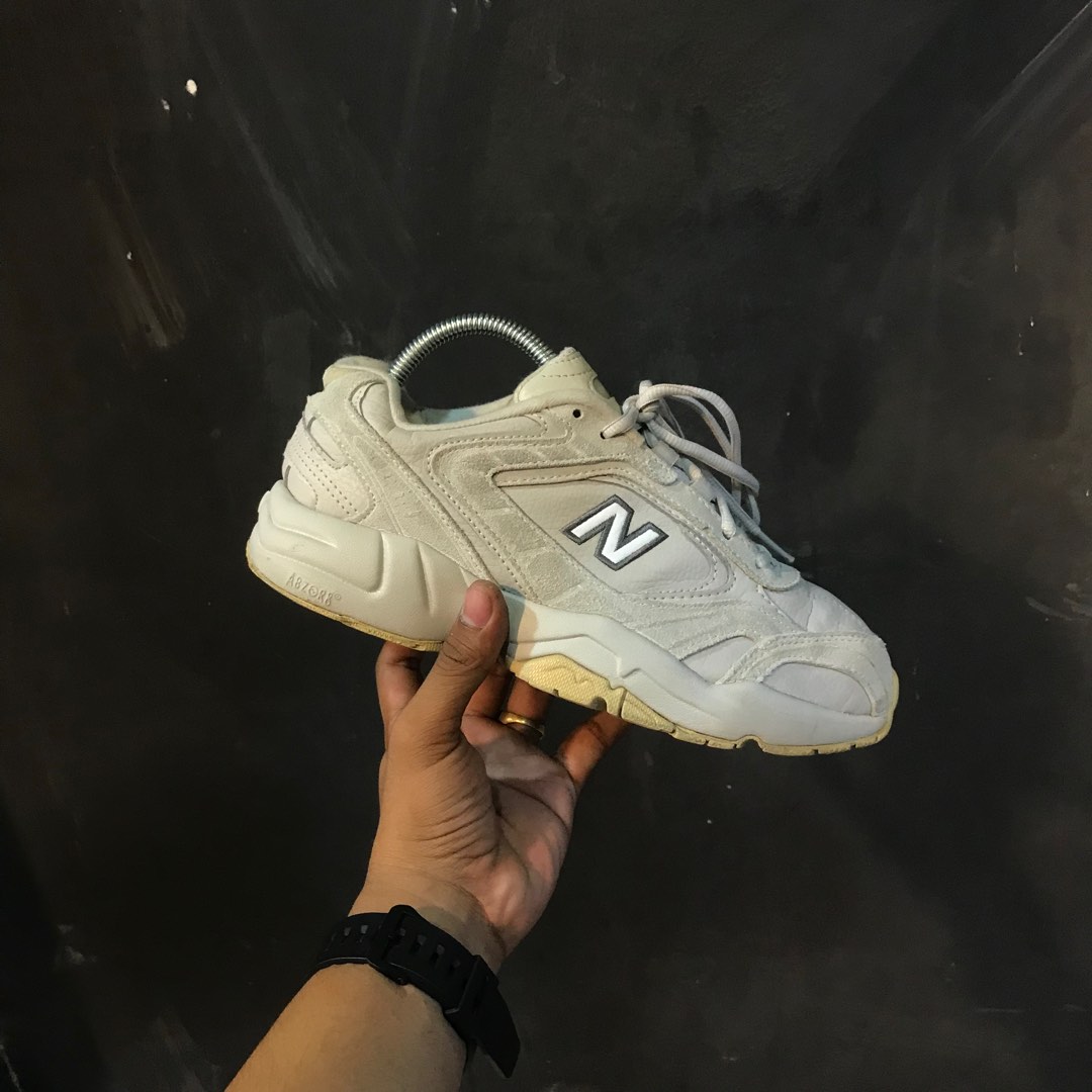 New Balance 452 Beige