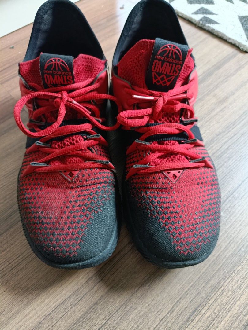 New balance basketball high cut shoe
