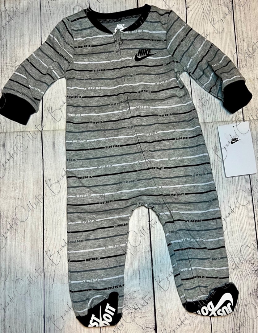Nike sleeper baby discount boy