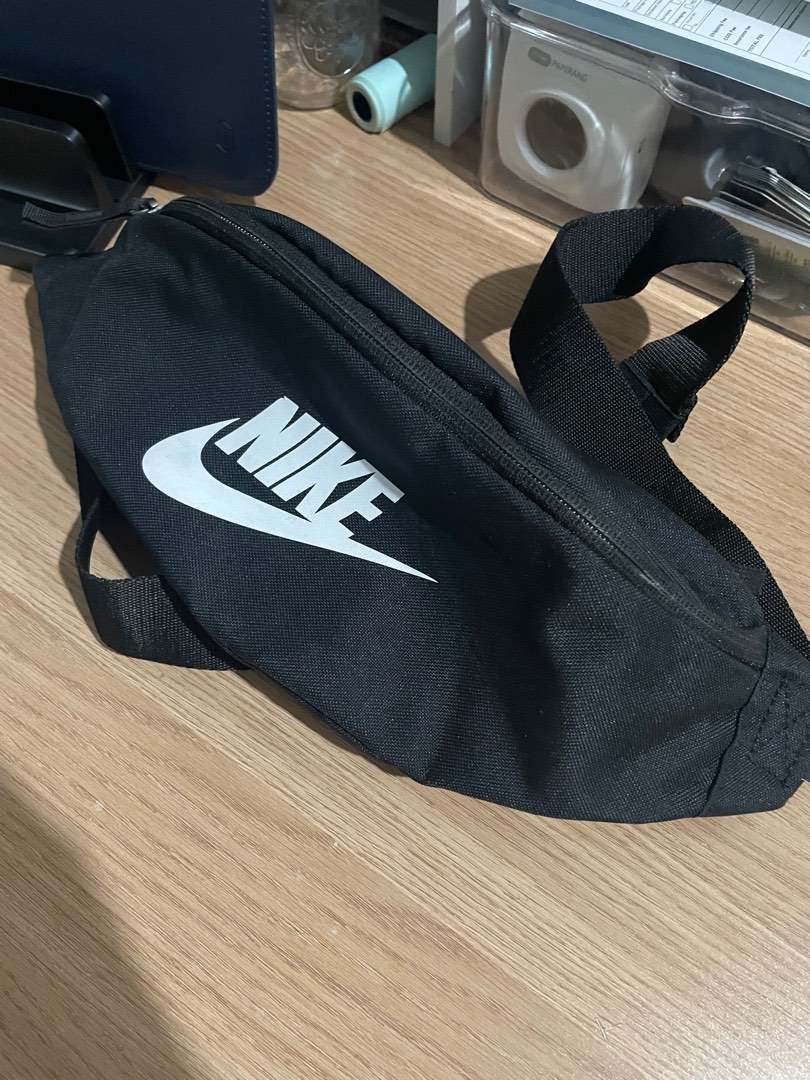 Nike Belt Bag, Men's Fashion, Bags, Belt bags, Clutches and Pouches on