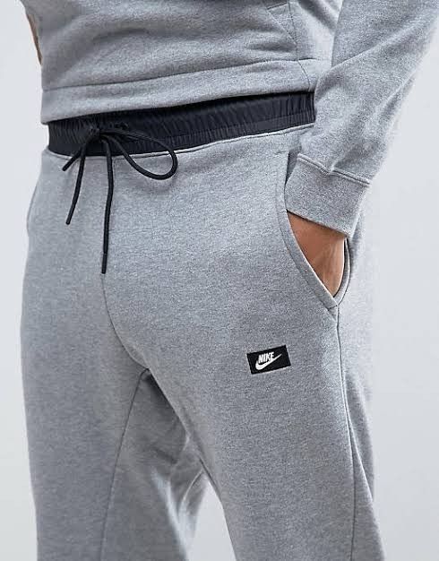 Nike box sale logo tracksuit