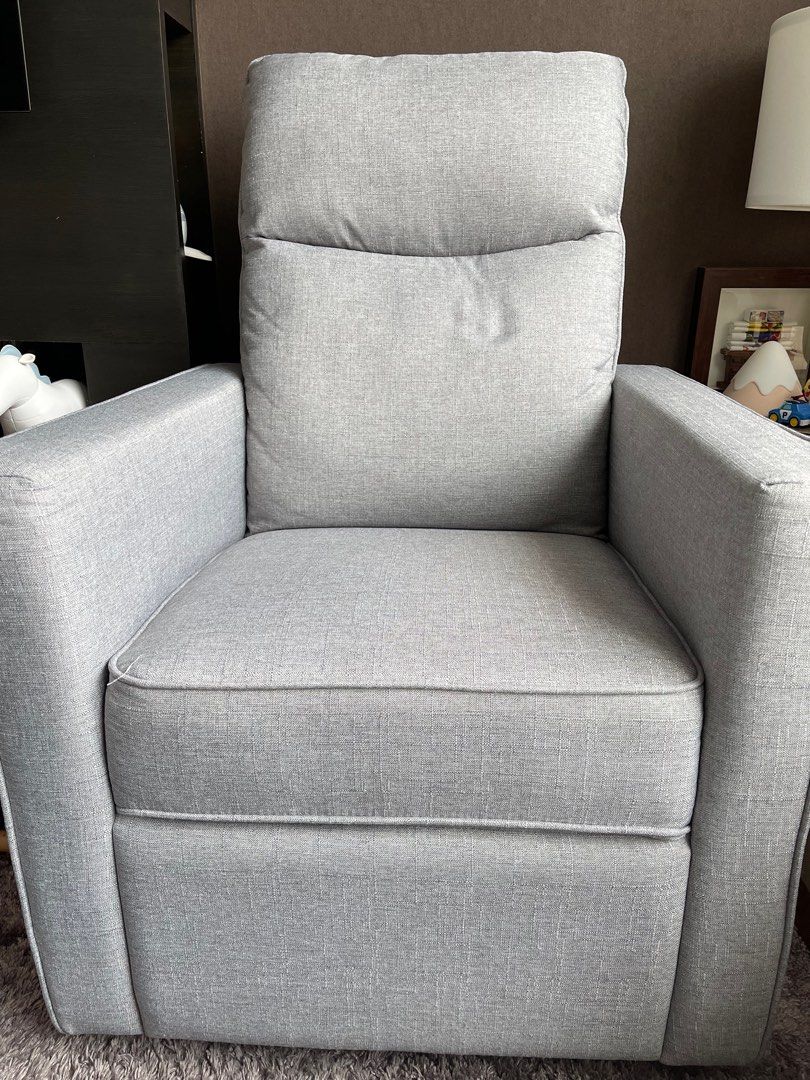 Nursing chair DaVinci Gabby Pillowback Swivel Glider Furniture