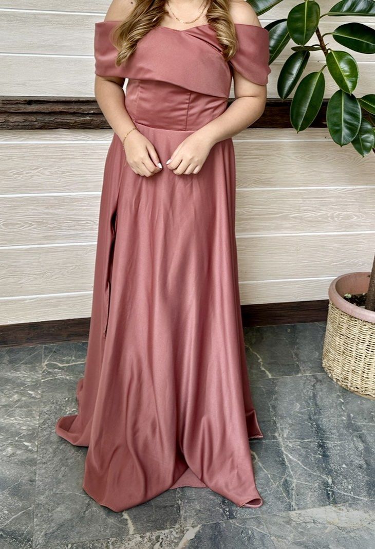 Old rose off shoulder gown hotsell