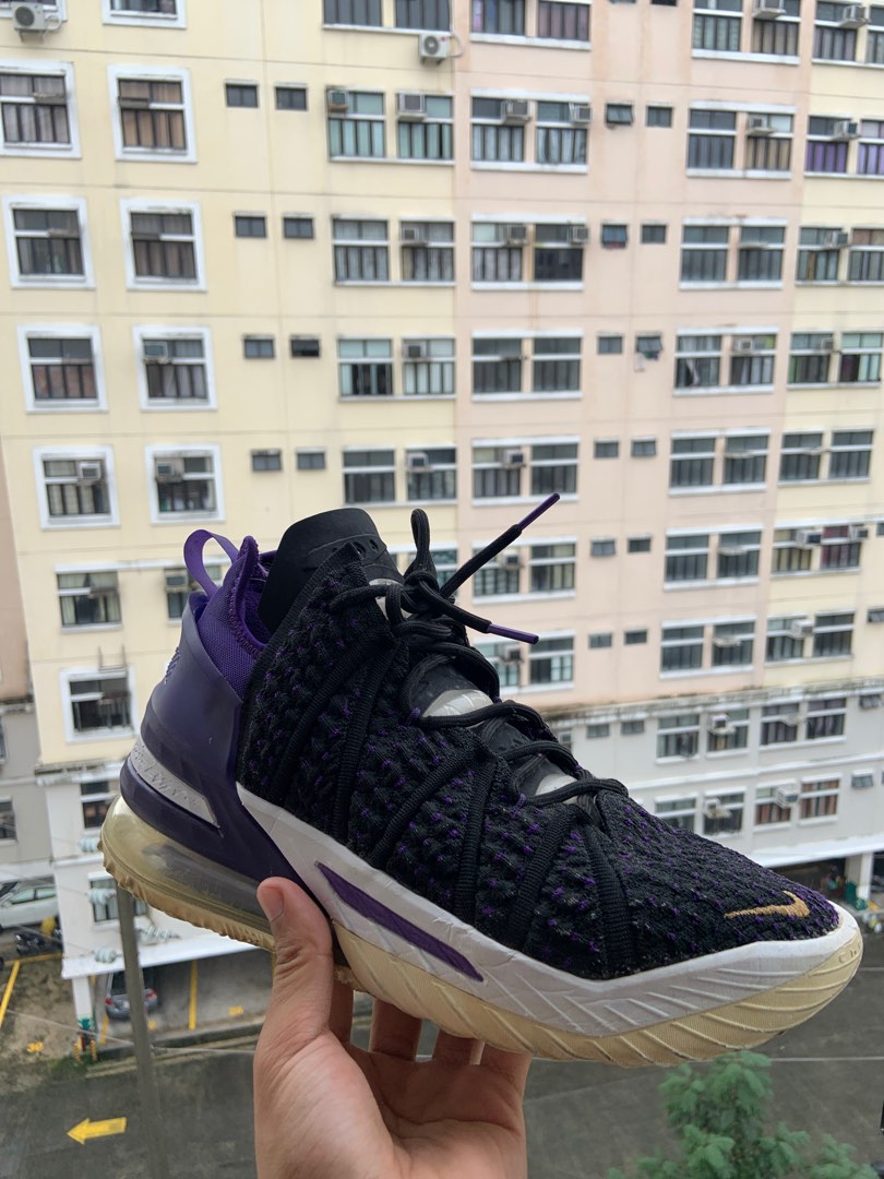 harga sepatu nike lebron james original